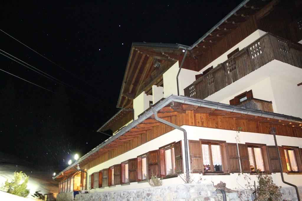 Albergo Nuoitas Forni di Sopra Εξωτερικό φωτογραφία