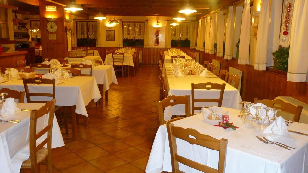 Albergo Nuoitas Forni di Sopra Εξωτερικό φωτογραφία