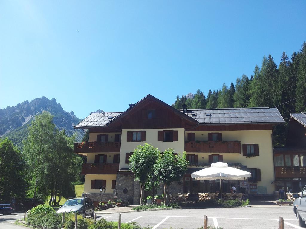Albergo Nuoitas Forni di Sopra Εξωτερικό φωτογραφία